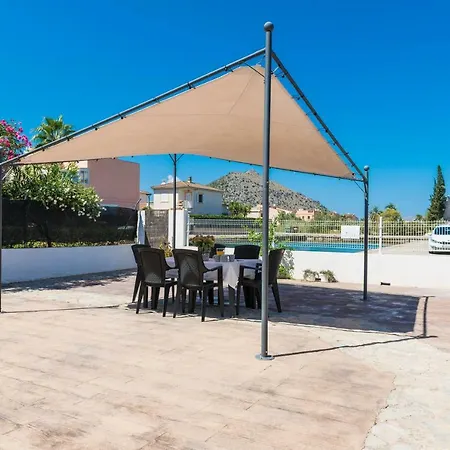 Villa Blau *